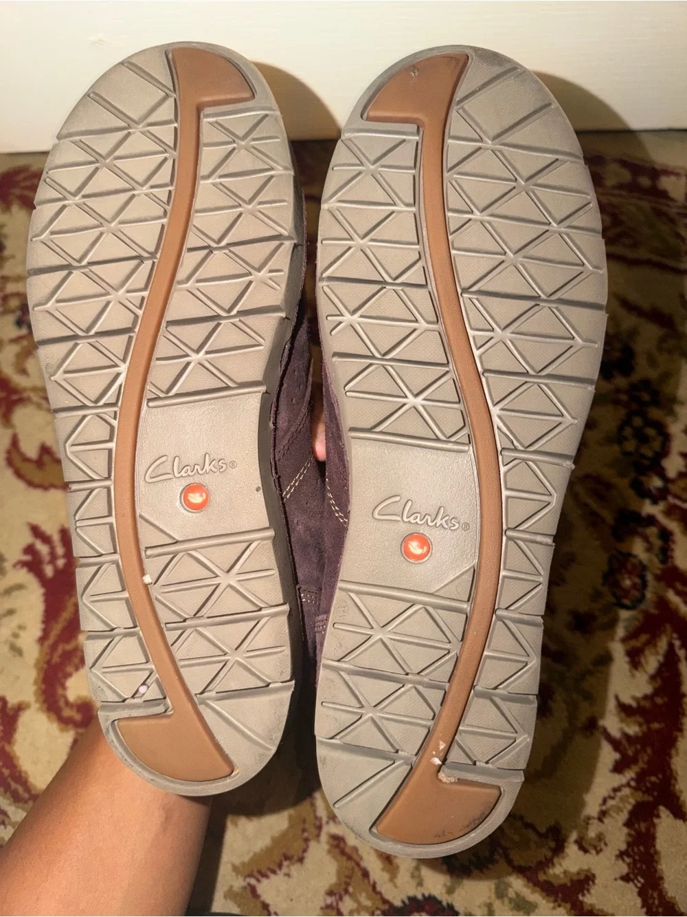 Clarks womens Suede Chukka Boots